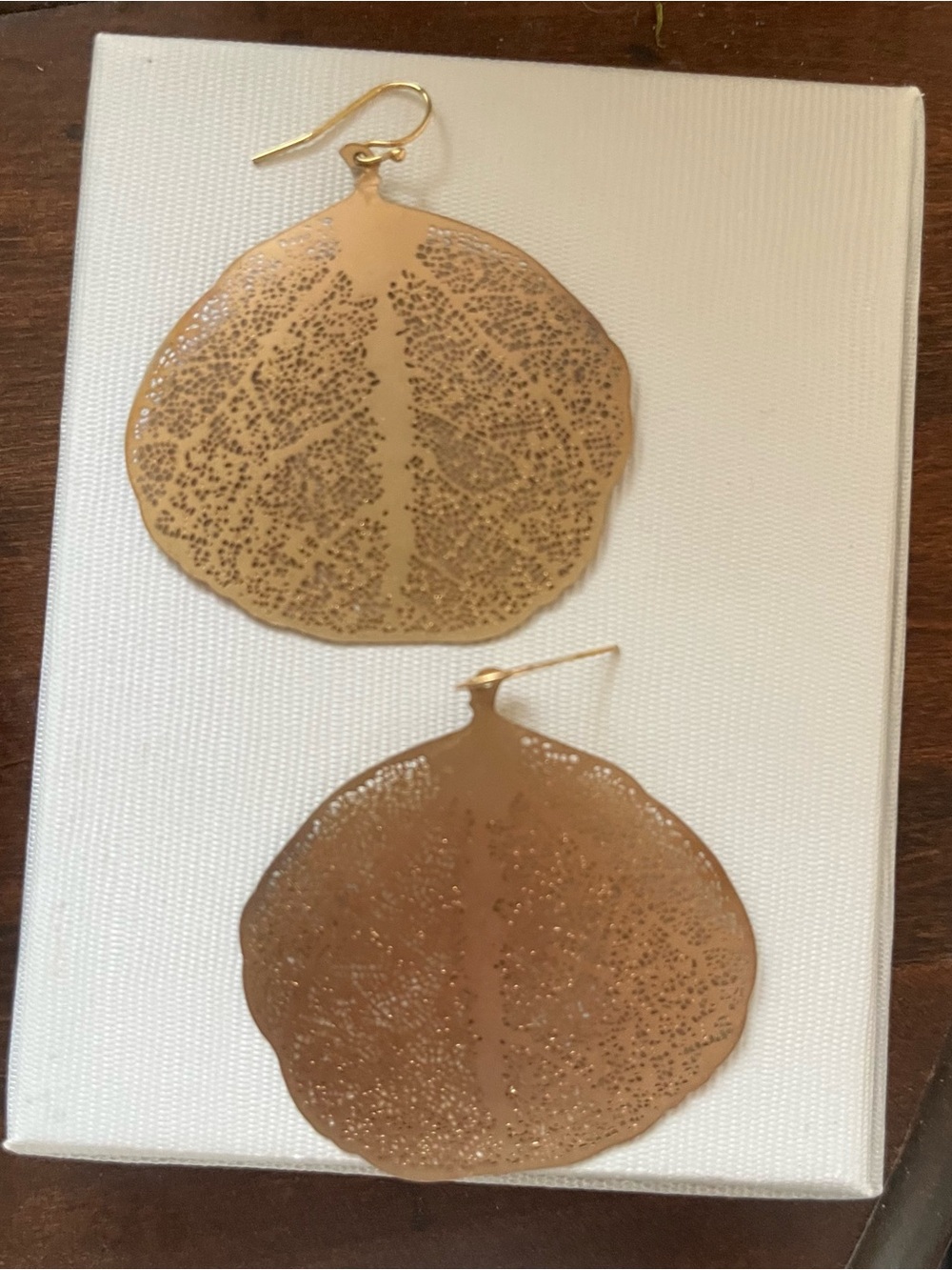 Gold Leaf Filigree Dangle Earrings